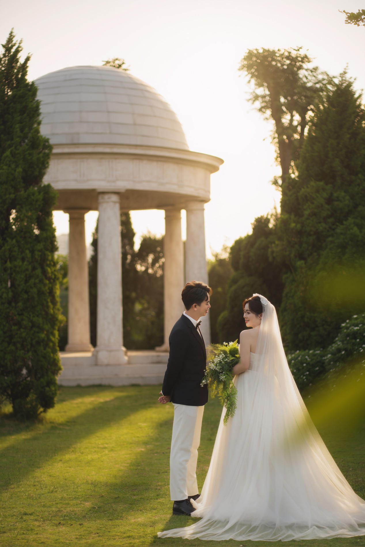 Hải Linh – Thùy Dương