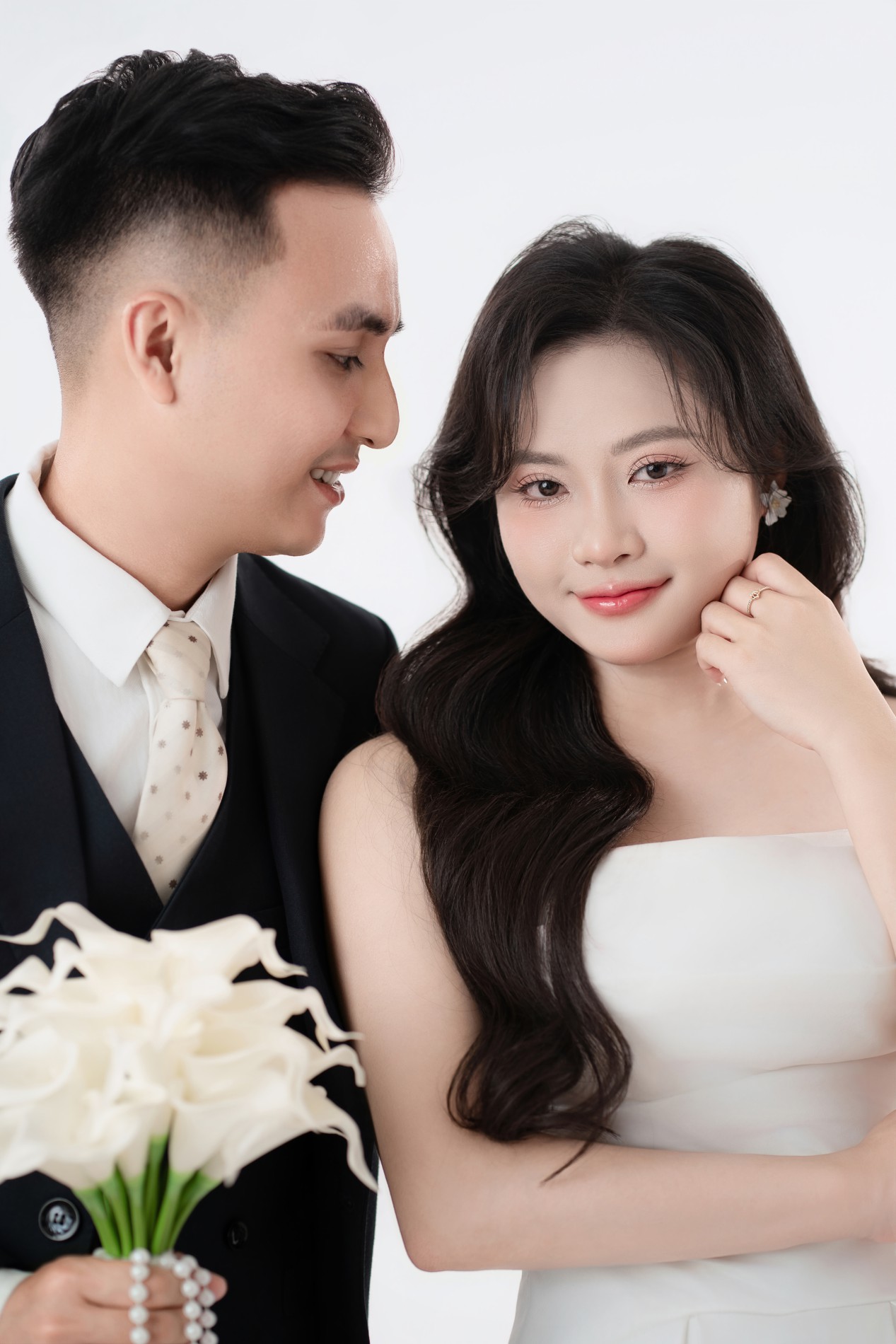 Tuấn Anh –  Nguyễn Mai